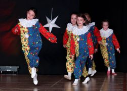 Showballett Formel I Weihnachtsrevue 2023 17